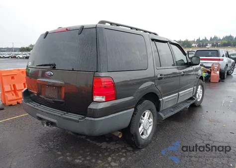 2005 Ford Expedition Xlt из США, поврежденный, VIN 1FMPU15525LA76463